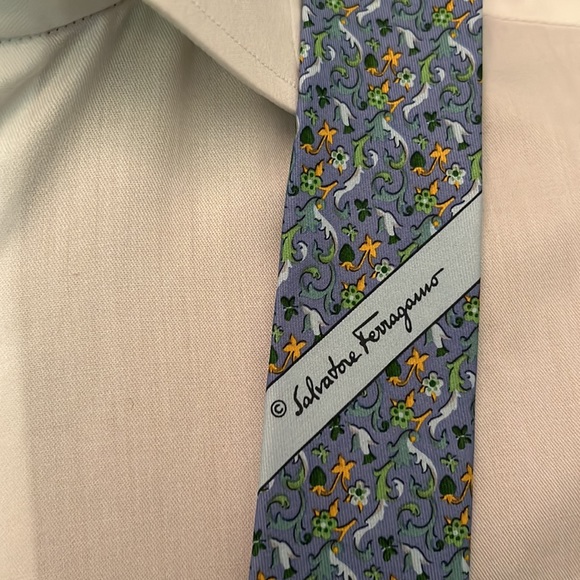 Salvatore Ferragamo tie - Picture 3 of 3